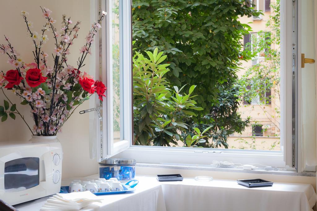Betty Holiday Valadier Rome Extérieur photo